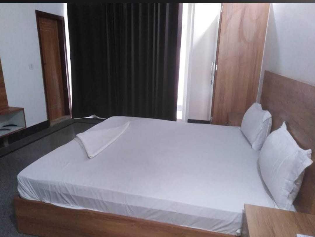 Hotel O Devansh Inn ニューデリー エクステリア 写真
